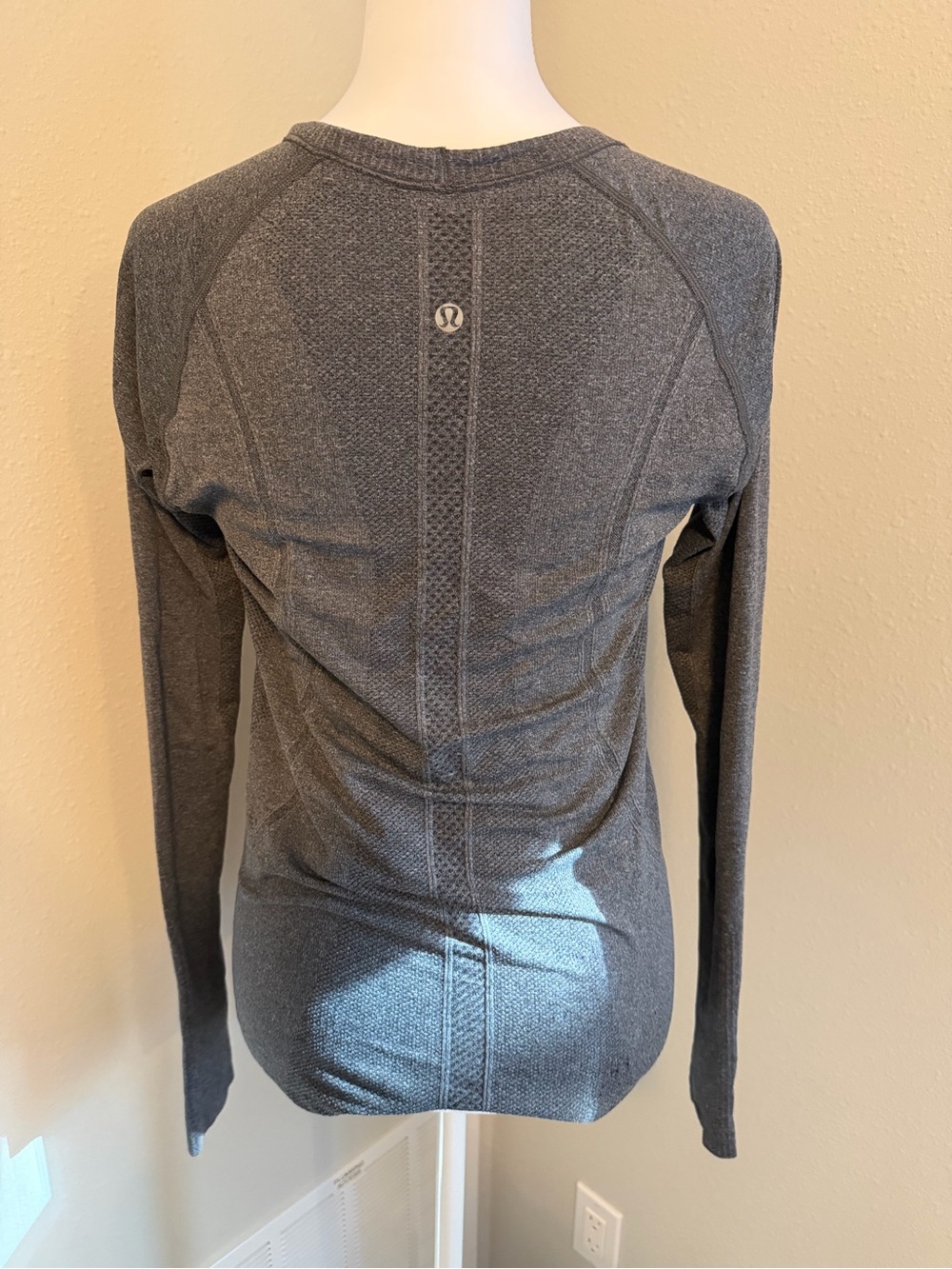 Lululemon Women's Long-Sleeve Seamless Top - Charcoal Gray
